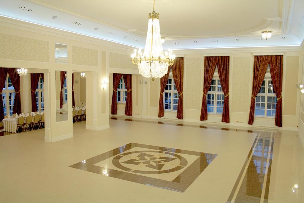 Riverside Hotel Włocławek Екстериор снимка